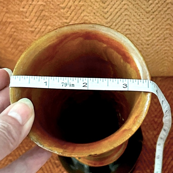 Wooden Hand Turned Hand Painted Scarlet Macaw Vase. - Picture 9 of 9